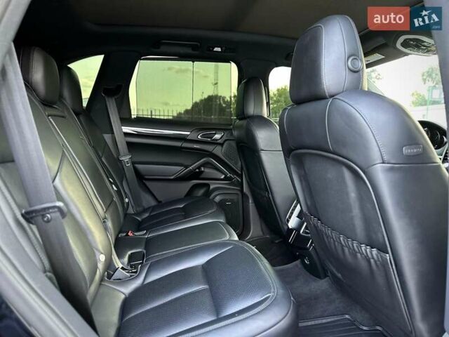 Чорний Порше Cayenne, об'ємом двигуна 3.6 л та пробігом 103 тис. км за 36000 $, фото 60 на Automoto.ua