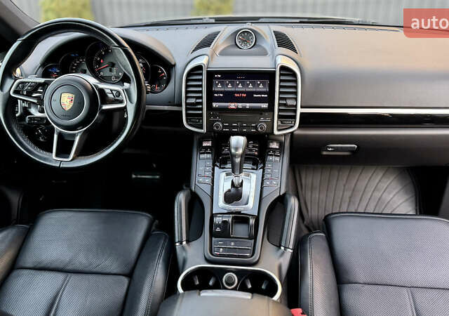 Черный Порше Каен, объемом двигателя 3.6 л и пробегом 113 тыс. км за 29500 $, фото 15 на Automoto.ua