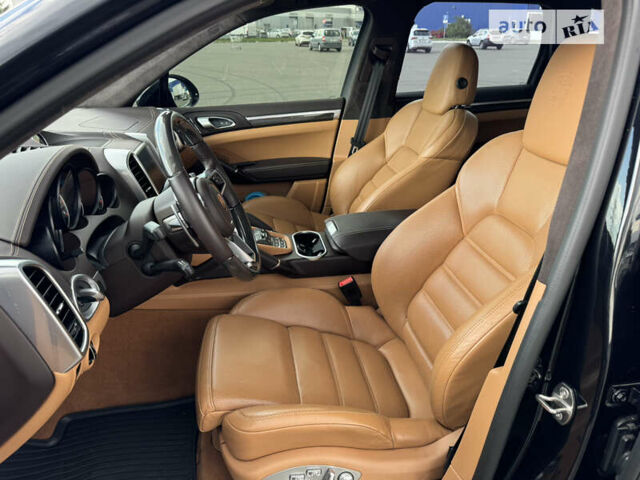 Черный Порше Каен, объемом двигателя 4.81 л и пробегом 100 тыс. км за 51000 $, фото 10 на Automoto.ua