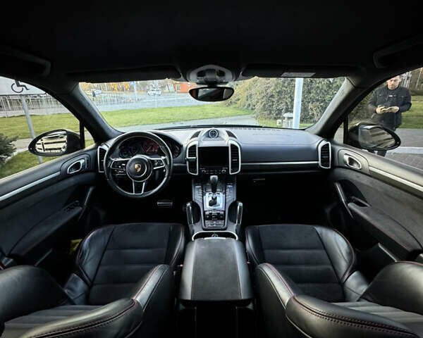 Черный Порше Каен, объемом двигателя 3.6 л и пробегом 142 тыс. км за 40500 $, фото 17 на Automoto.ua