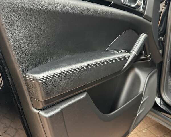 Черный Порше Каен, объемом двигателя 3.6 л и пробегом 64 тыс. км за 28999 $, фото 45 на Automoto.ua