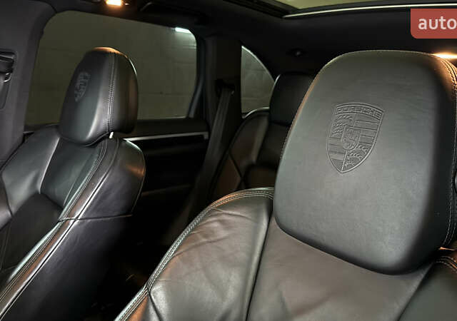 Чорний Порше Cayenne, об'ємом двигуна 3 л та пробігом 146 тис. км за 45500 $, фото 17 на Automoto.ua