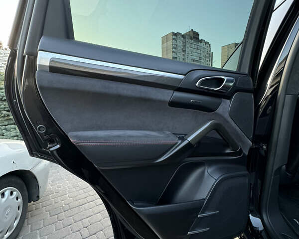 Черный Порше Каен, объемом двигателя 3.6 л и пробегом 142 тыс. км за 40500 $, фото 24 на Automoto.ua