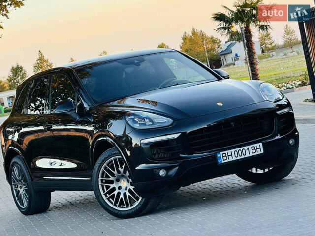 Черный Порше Каен, объемом двигателя 2.97 л и пробегом 131 тыс. км за 37999 $, фото 3 на Automoto.ua