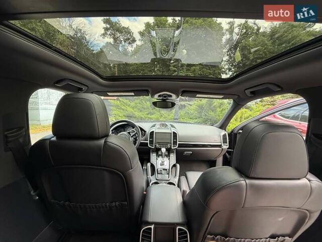 Порше Каен 2017 в Киеве на Automoto.ua Черный Порше Каен, объемом двигателя 3.6 л и пробегом 103 тыс. км за 38500 $, фото 16 на Automoto.ua