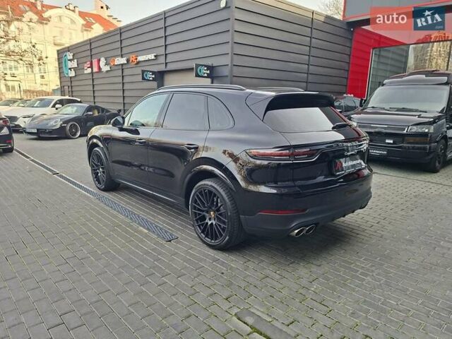 Черный Порше Каен, объемом двигателя 2.89 л и пробегом 114 тыс. км за 55555 $, фото 5 на Automoto.ua