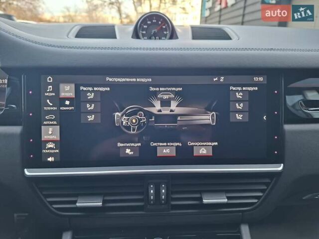 Черный Порше Каен, объемом двигателя 2.89 л и пробегом 114 тыс. км за 55555 $, фото 15 на Automoto.ua