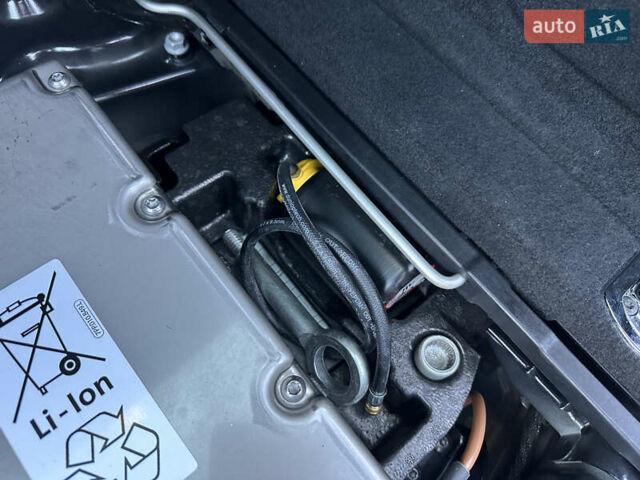 Черный Порше Каен, объемом двигателя 3 л и пробегом 180 тыс. км за 34800 $, фото 9 на Automoto.ua