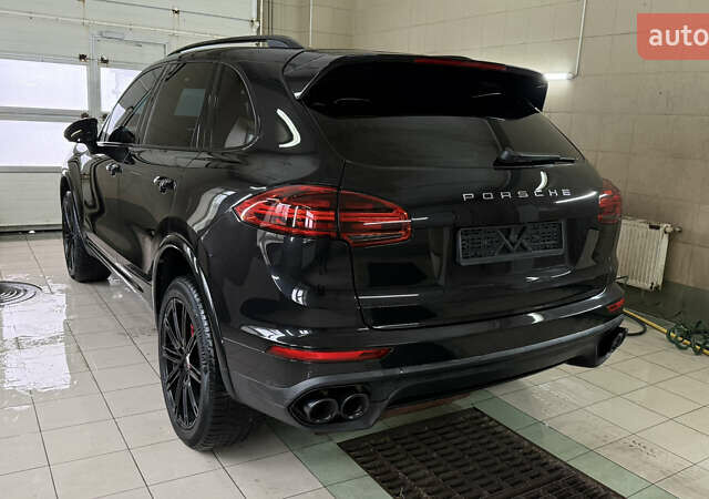 Чорний Порше Cayenne, об'ємом двигуна 3 л та пробігом 146 тис. км за 45500 $, фото 5 на Automoto.ua
