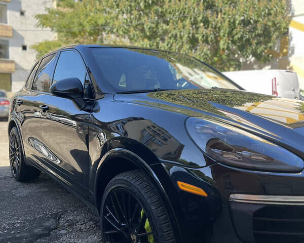 Чорний Порше Cayenne, об'ємом двигуна 3 л та пробігом 230 тис. км за 41000 $, фото 3 на Automoto.ua