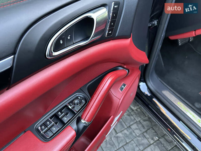 Черный Порше Каен, объемом двигателя 3 л и пробегом 180 тыс. км за 34800 $, фото 23 на Automoto.ua