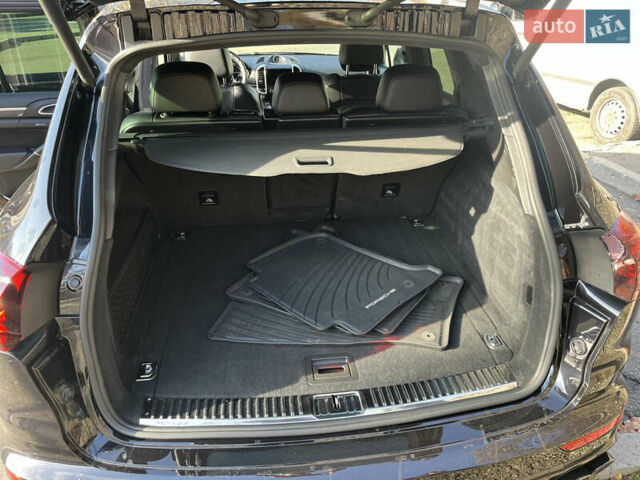 Черный Порше Каен, объемом двигателя 3.6 л и пробегом 88 тыс. км за 40000 $, фото 11 на Automoto.ua