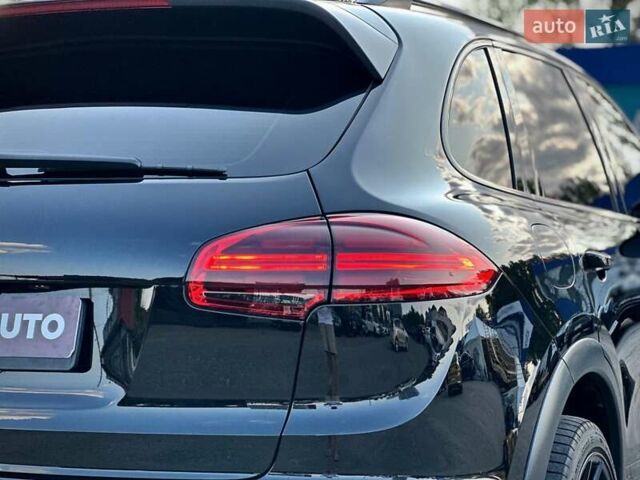 Чорний Порше Cayenne, об'ємом двигуна 3.6 л та пробігом 103 тис. км за 36000 $, фото 37 на Automoto.ua