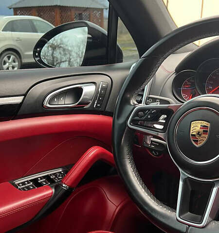 Чорний Порше Cayenne, об'ємом двигуна 3.6 л та пробігом 185 тис. км за 36000 $, фото 19 на Automoto.ua