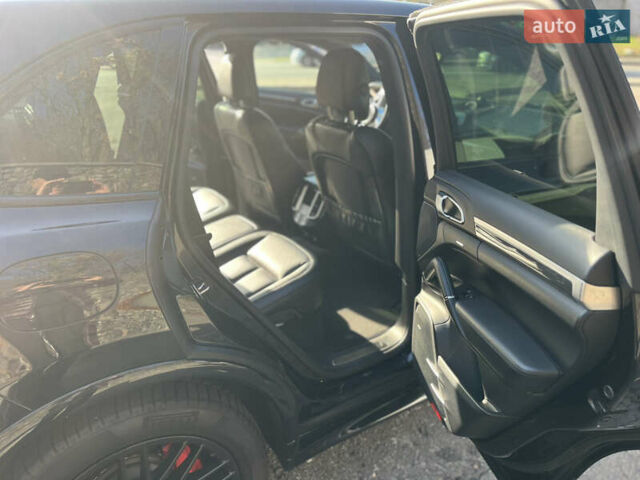 Черный Порше Каен, объемом двигателя 3.6 л и пробегом 88 тыс. км за 40000 $, фото 13 на Automoto.ua