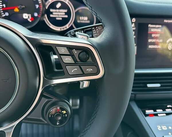 Черный Порше Каен, объемом двигателя 2.9 л и пробегом 110 тыс. км за 68500 $, фото 47 на Automoto.ua