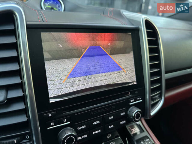 Черный Порше Каен, объемом двигателя 3 л и пробегом 180 тыс. км за 34800 $, фото 35 на Automoto.ua