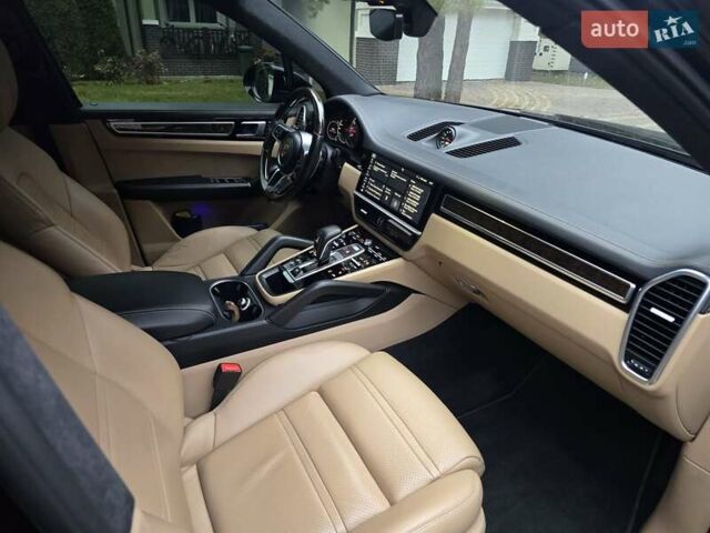 Черный Порше Каен, объемом двигателя 3 л и пробегом 170 тыс. км за 50000 $, фото 8 на Automoto.ua