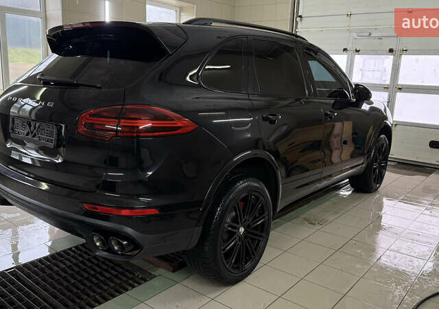 Чорний Порше Cayenne, об'ємом двигуна 3 л та пробігом 146 тис. км за 45500 $, фото 8 на Automoto.ua