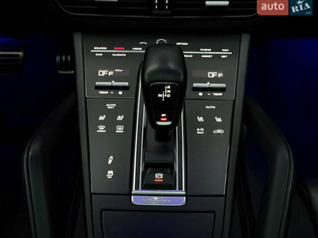 Чорний Порше Cayenne, об'ємом двигуна 2.9 л та пробігом 99 тис. км за 70000 $, фото 40 на Automoto.ua