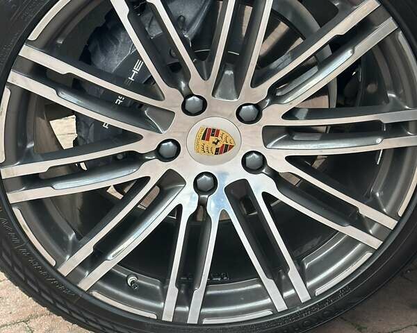 Черный Порше Каен, объемом двигателя 3.6 л и пробегом 64 тыс. км за 28999 $, фото 132 на Automoto.ua