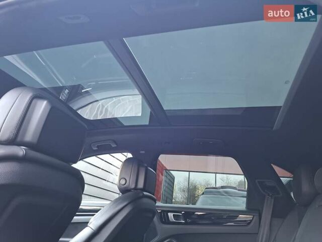 Черный Порше Каен, объемом двигателя 2.89 л и пробегом 114 тыс. км за 55555 $, фото 19 на Automoto.ua