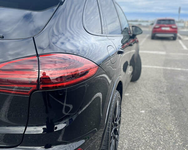Чорний Порше Cayenne, об'ємом двигуна 3 л та пробігом 230 тис. км за 41000 $, фото 12 на Automoto.ua