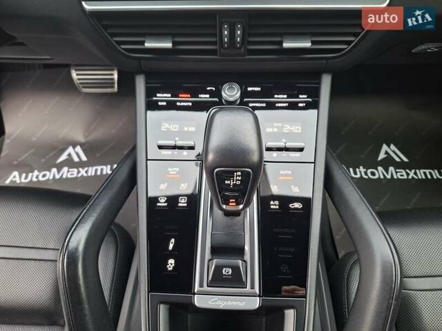 Черный Порше Каен, объемом двигателя 2.89 л и пробегом 114 тыс. км за 55555 $, фото 22 на Automoto.ua