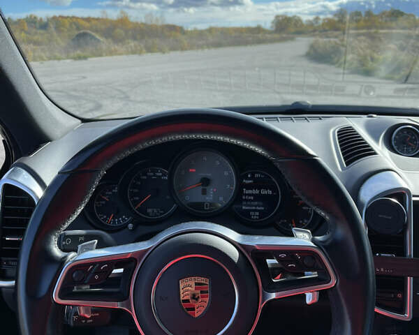 Черный Порше Каен, объемом двигателя 3.6 л и пробегом 88 тыс. км за 35999 $, фото 8 на Automoto.ua