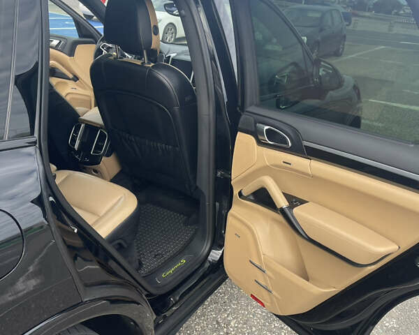 Чорний Порше Cayenne, об'ємом двигуна 3 л та пробігом 230 тис. км за 41000 $, фото 20 на Automoto.ua