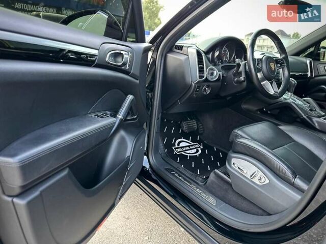 Чорний Порше Cayenne, об'ємом двигуна 3.6 л та пробігом 103 тис. км за 36000 $, фото 43 на Automoto.ua