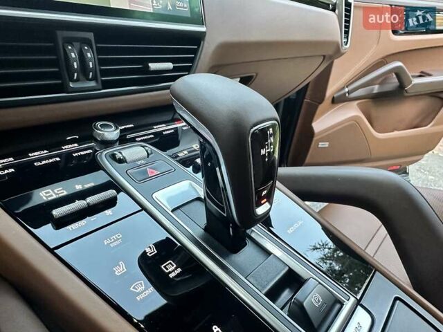 Черный Порше Каен, объемом двигателя 3 л и пробегом 170 тыс. км за 63500 $, фото 60 на Automoto.ua