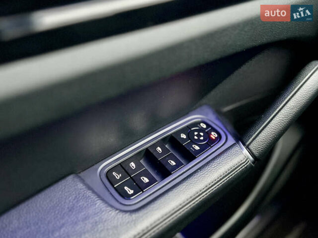 Чорний Порше Cayenne, об'ємом двигуна 3 л та пробігом 134 тис. км за 46000 $, фото 26 на Automoto.ua