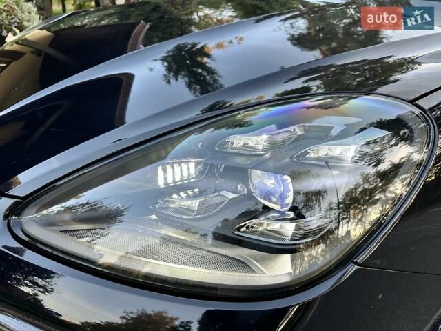 Черный Порше Каен, объемом двигателя 3 л и пробегом 170 тыс. км за 63500 $, фото 8 на Automoto.ua