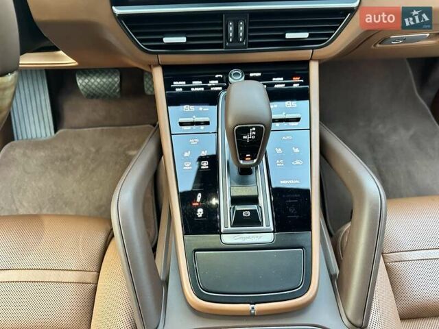 Черный Порше Каен, объемом двигателя 3 л и пробегом 170 тыс. км за 63500 $, фото 57 на Automoto.ua