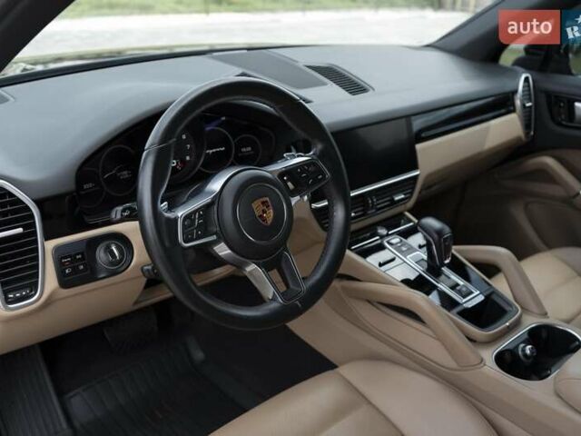 Черный Порше Каен, объемом двигателя 3 л и пробегом 110 тыс. км за 53900 $, фото 13 на Automoto.ua