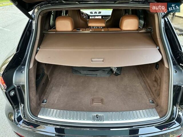 Черный Порше Каен, объемом двигателя 3 л и пробегом 170 тыс. км за 63500 $, фото 32 на Automoto.ua