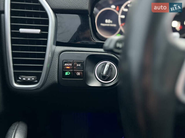 Чорний Порше Cayenne, об'ємом двигуна 3 л та пробігом 134 тис. км за 46000 $, фото 27 на Automoto.ua