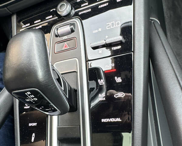 Черный Порше Каен, объемом двигателя 3 л и пробегом 109 тыс. км за 52500 $, фото 70 на Automoto.ua