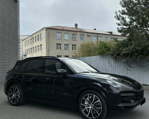Порше Каен 2018 в Киеве на Automoto.ua Черный Порше Каен, объемом двигателя 4 л и пробегом 100 тыс. км за 87900 $, фото 3 на Automoto.ua