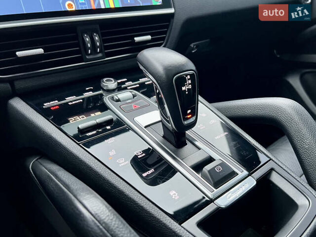 Чорний Порше Cayenne, об'ємом двигуна 3 л та пробігом 134 тис. км за 46000 $, фото 47 на Automoto.ua