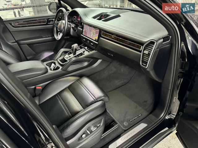 Черный Порше Каен, объемом двигателя 3 л и пробегом 99 тыс. км за 43800 $, фото 13 на Automoto.ua