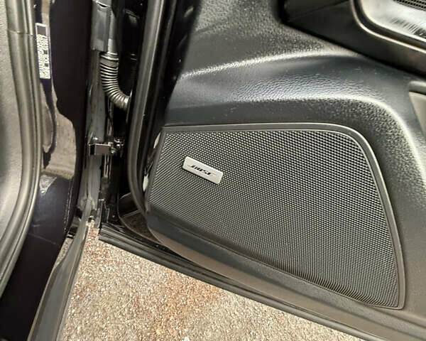 Чорний Порше Cayenne, об'ємом двигуна 3 л та пробігом 82 тис. км за 51000 $, фото 18 на Automoto.ua