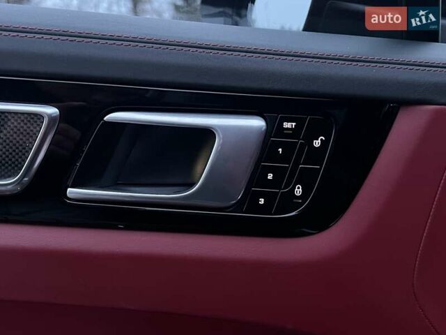 Черный Порше Каен, объемом двигателя 3 л и пробегом 84 тыс. км за 61000 $, фото 19 на Automoto.ua