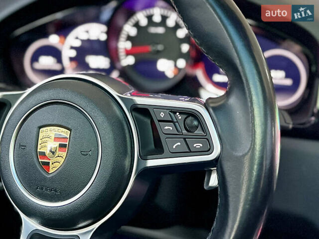 Черный Порше Каен, объемом двигателя 3 л и пробегом 133 тыс. км за 48999 $, фото 23 на Automoto.ua