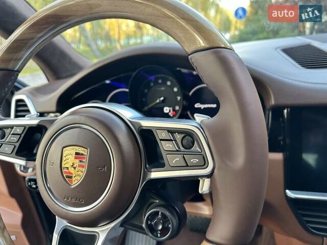 Черный Порше Каен, объемом двигателя 3 л и пробегом 170 тыс. км за 63500 $, фото 56 на Automoto.ua