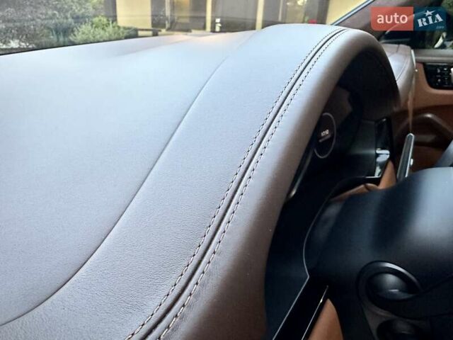 Черный Порше Каен, объемом двигателя 3 л и пробегом 170 тыс. км за 63500 $, фото 40 на Automoto.ua