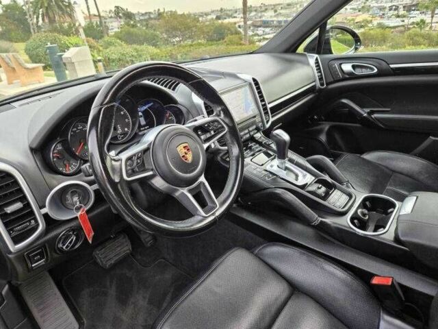 Чорний Порше Cayenne, об'ємом двигуна 3.6 л та пробігом 43 тис. км за 8800 $, фото 9 на Automoto.ua