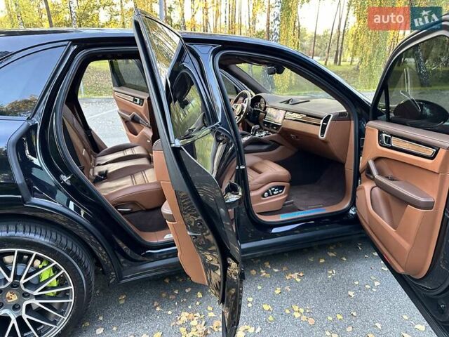 Черный Порше Каен, объемом двигателя 3 л и пробегом 170 тыс. км за 63500 $, фото 33 на Automoto.ua