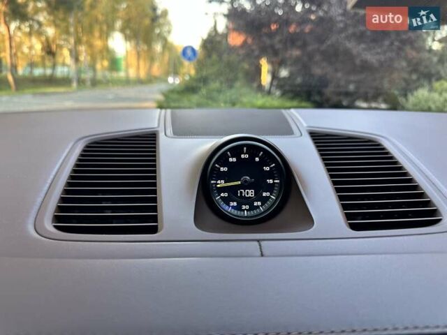 Черный Порше Каен, объемом двигателя 3 л и пробегом 170 тыс. км за 63500 $, фото 44 на Automoto.ua